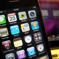 iPhone Invasi Tanah Air Samsung