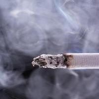 Gara-gara Rokok, Apple Tolak Layanan Garansi