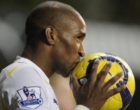 Defoe Jadi Yang Ketiga