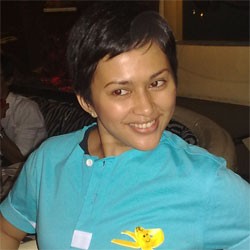 Sarah Sechan Ngidam Cium Bibir Johnny Depp