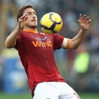 Ramai-ramai Menyanjung Totti