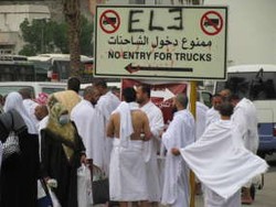 Jutaan Jamaah Calhaj Bergerak ke Arafah