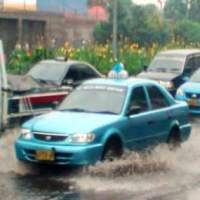 Hujan Sepanjang Malam di Jakarta, Waspadai Genangan Air 