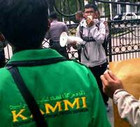 KAMMI Geruduk Gedung Sate