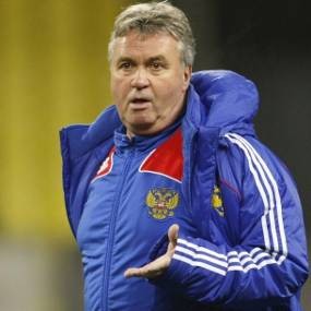 Hiddink Tertarik Posisi Direktur Teknik