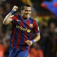Alves Tak Pernah Ragukan Kualitas Barca