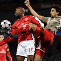 Tekuk Standard, Arsenal ke Perdelapanfinal