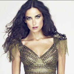 Tubuh Demi Moore di Cover Majalah Palsu?