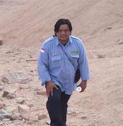 Air Mata pun Menetes di Rumah Tuhan