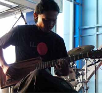 Gitar Genteng dari Jatiwangi