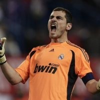 Casillas Penghuni Terbaru Klub 100
