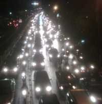 Tol Cikampek Menuju Cirebon Macet Total