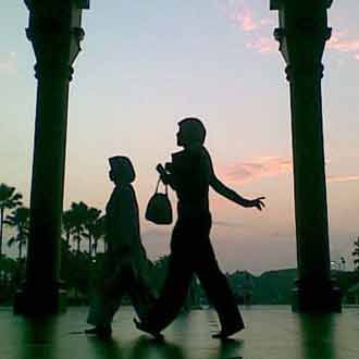 Salat Id di Masjid Al Akbar  Salat Id di Masjid Al Akbar