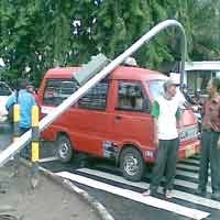 Penyebabnya Diduga Kedalaman Tiang Terlalu Dangkal 