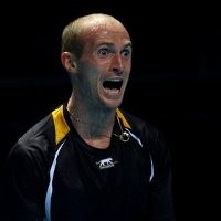Atasi Soderling, Davydenko ke Semifinal