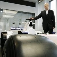 BMW Kembali ke Peter Sauber