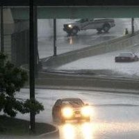 Berkendara di Cuaca Buruk