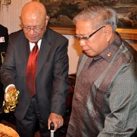 Kembali ke RI, Sesepuh Papua Raja Nicolaas Jouwe Tinggalkan Belanda