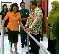 Mensos Tinjau BBRSBD Prof Dr Soeharso