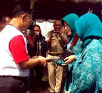 Peringatan Hari AIDS di Balai Kota Bandung