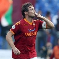 Totti Luncurkan Situs Pribadi