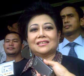 Hartati Murdaya Laporkan Bendera