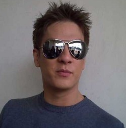 Merasa Masih Cakep, Bertrand Antolin Belum Niat Menikah 