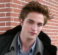 Anak Tergila-gila Vampir, Ibu Ngetop di YouTube