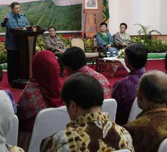 SBY Bertemu Gubernur se-Indonesia