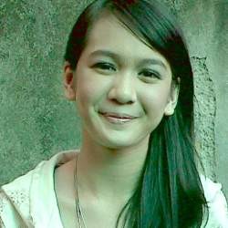 Dhea Imut Jadi Miss Lebay