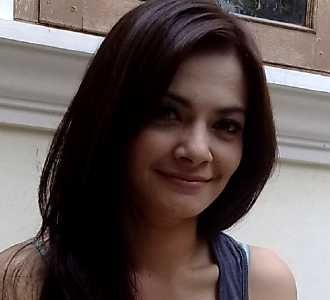 Cut Tari, si Ibu Seksi