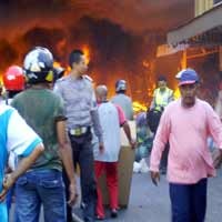 Api Mengamuk di Situbondo, Tiga Toko Ludes 