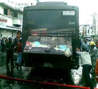 Bus Damri Terbakar