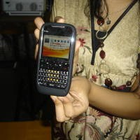 HT Mobile Hindari Kawin dengan Operator