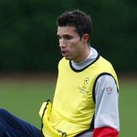 Operasi Van Persie Lancar