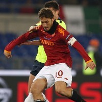 Roma dan Sporting Melaju 