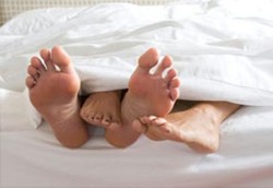 Flu Babi Bukan Penghalang untuk Bercinta 