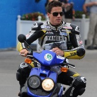 Toseland Turun Kasta dengan Kepala Tegak