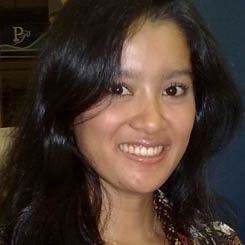 Marcella Zalianty Ngimpi Jadi Pekerja Sosial