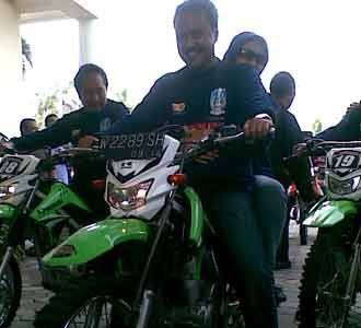 Gus Ipul Ikut Offroad