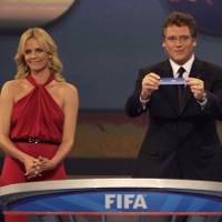 Brasil Bareng Portugal & Pantai Gading