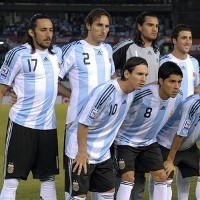 Hati-hati Memori 1990, Argentina