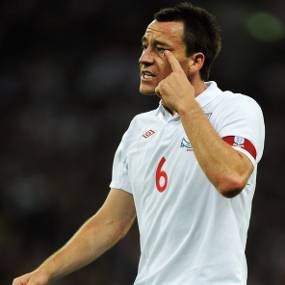 Terry Bidik Kemenangan di Laga Pembuka 