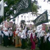 10 Ribu Orang HTI Padati Kawasan Monas