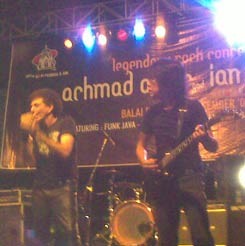 Konser Ian Antono dan Ahmad Albar Didedikasikan untuk Ucok AKA