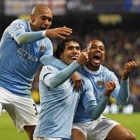Tevez Bawa City Tekuk Chelsea