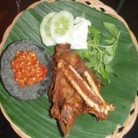 Nikmatnya Begor Warung Berseri