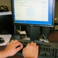 China Bayar Netter untuk Buru Situs Porno