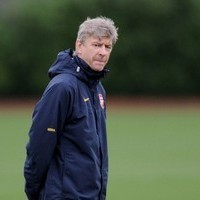 Wenger: Mau Usul Pemain? SMS Saja 