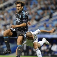 Les Phoceens Siap Terobos Lubang Jarum